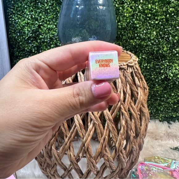 Jeffree star Supreme Gloss Everybody Knows new - Picture 6 of 6